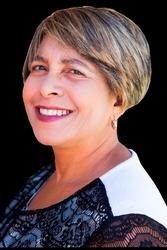 Lindy de Wet, estate agent